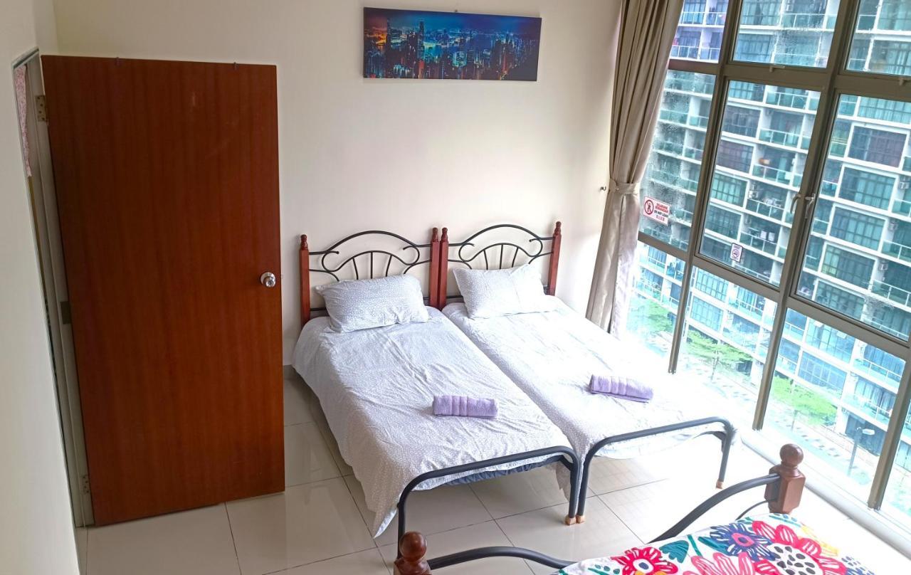 Jb / Ikea / Mount Austin Palazio 1br B1
